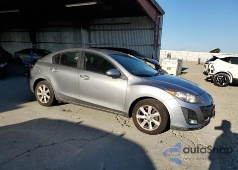 2011 Mazda 3 I z USA, uszkodzony, nr VIN JM1BL1VG0B1427400